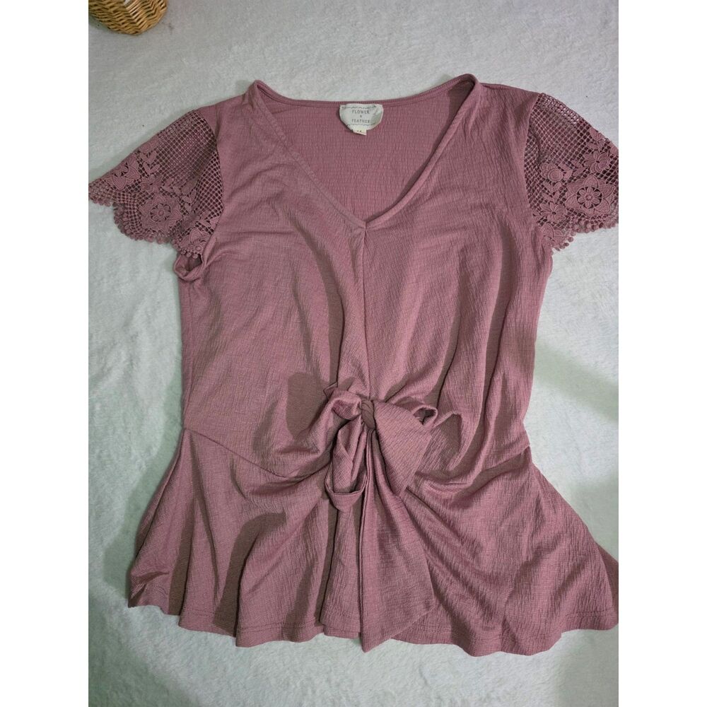 Flower & Feather Women’s M Mauve Lace Sleeve Peplum Blouse Boho Top